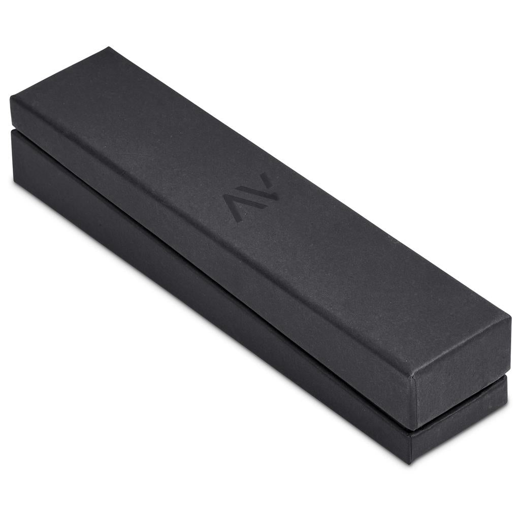 AV-19174_CLOSED-BOX