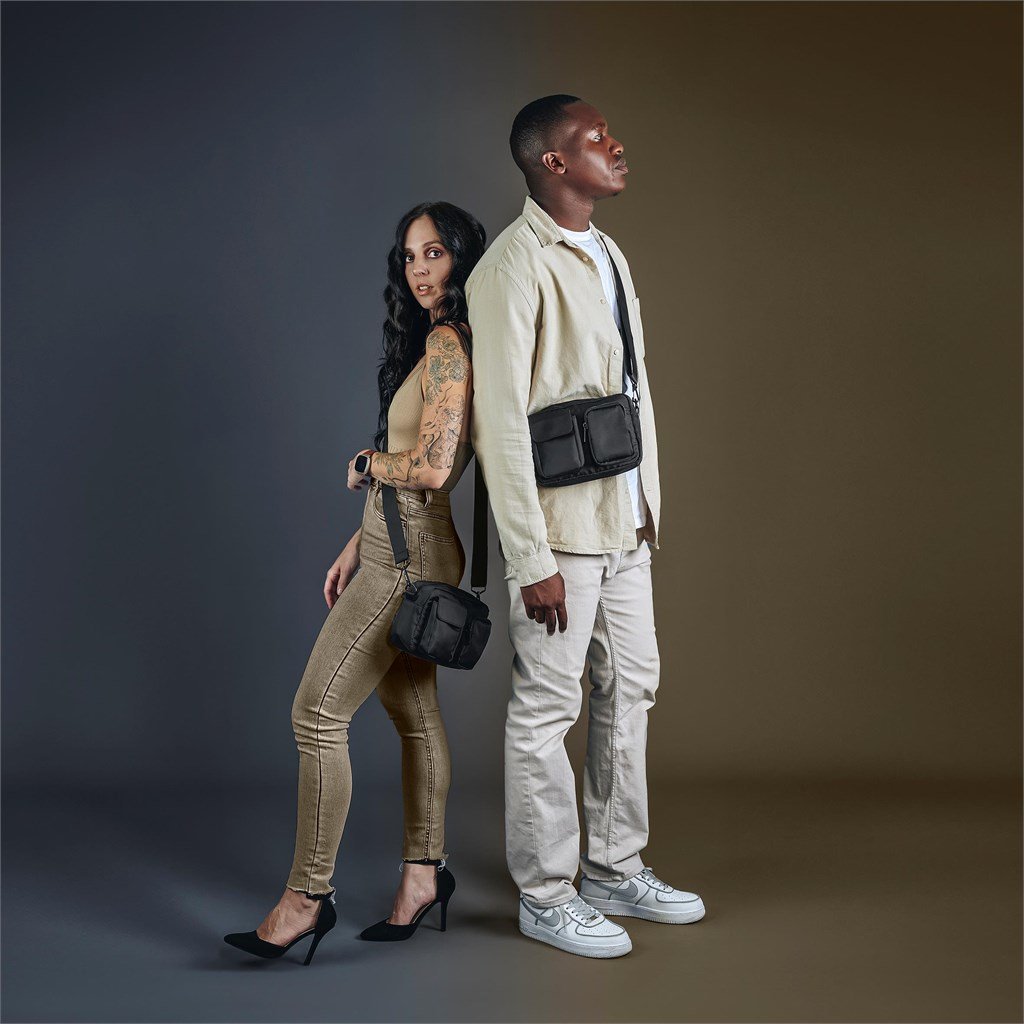 BG-SD-452-B-LIFESTYLE-53-NO-LOGO