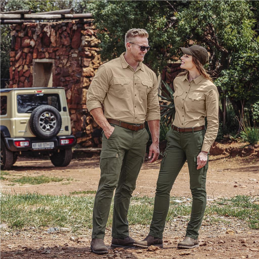 CW-UT-203-A-LIFESTYLE-03-NO-LOGO