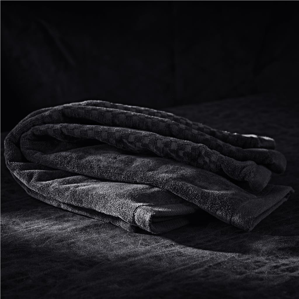 GP-AV-19-B_LIFESTYLE-NO-LOGO